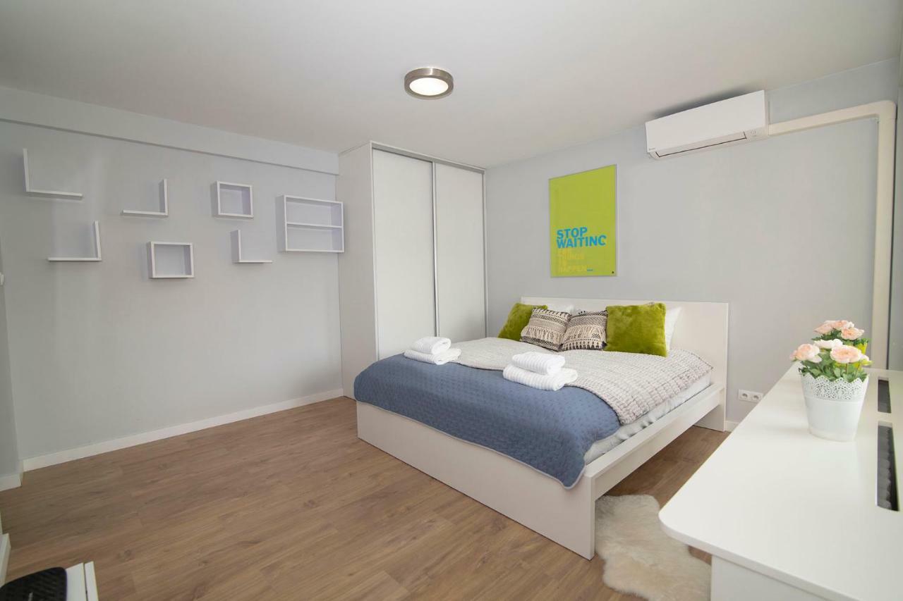 Wlr Apartments - Hoza II Варшава Экстерьер фото