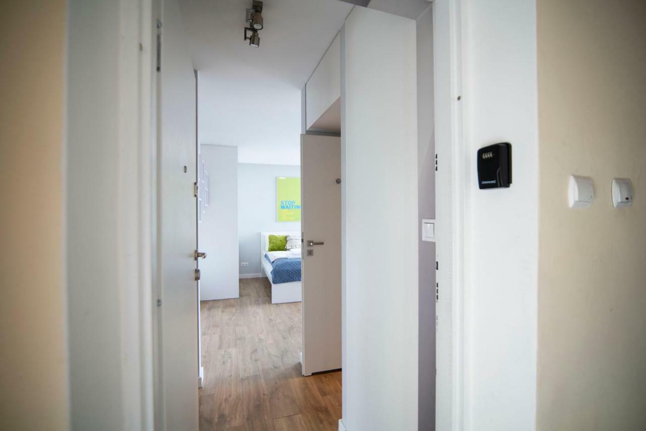 Wlr Apartments - Hoza II Варшава Экстерьер фото